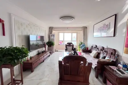 山海和圣园 3室2厅1卫南 精装