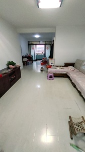 圣海山庄 2室1厅1卫南 简装