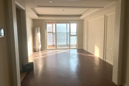 莱茵公馆 4室2厅2卫 南北 精装