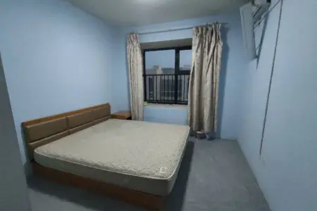 世茂锦域东区 3室2厅1卫南北 简装