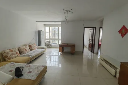 天海花园 3室2厅1卫 南北 中装