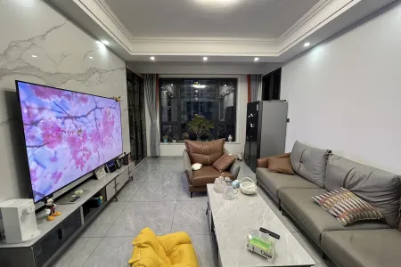 海信珠山小镇三期叠加 4室2厅2卫南 精装