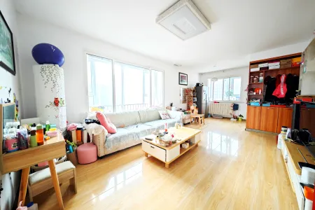 瑞海花园南区 2室2厅1卫 南北 精装