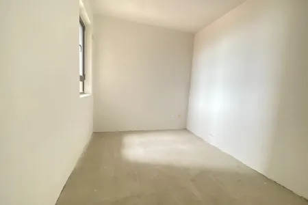 天意华苑 2房2厅1卫 南 毛坯