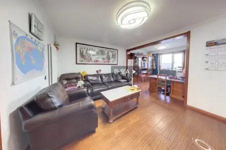 紧邻地铁口,福海景苑，稀缺小房型双南房