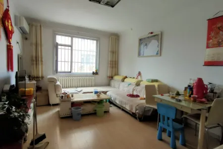 医院附近 2室2厅1卫 南 简装