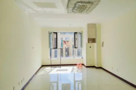 世茂诺沙湾四期 3室2厅2卫 南北 精装