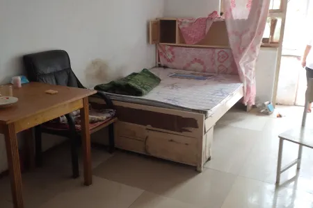 船厂宿舍 2室1厅1卫 南北 简装