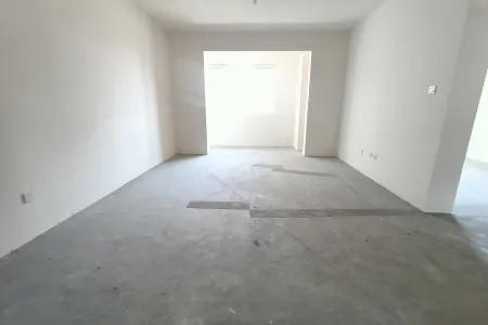 卓越花园 2室2厅1卫 南北 毛坯