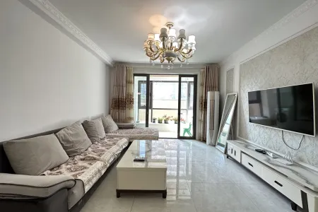 名嘉汇 3室2厅2卫 南北 精装