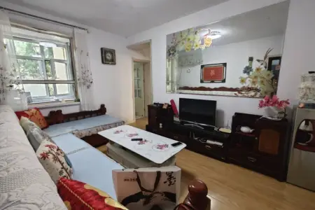 前湾小区 2室1厅1卫 南北 精装