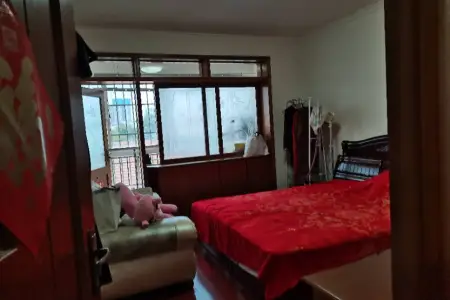 金汇泉小区 3房2厅1卫 南 精装