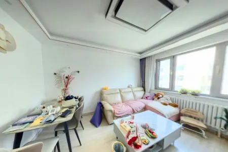 新贵都D区 3室1厅1卫 南北 精装