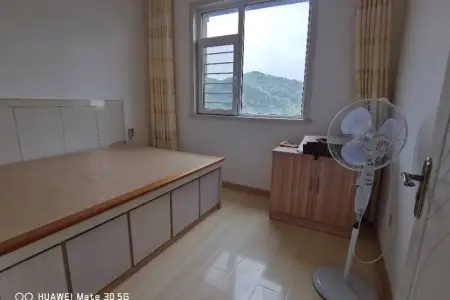 龙湖原山 3室2厅1卫 南北 简装