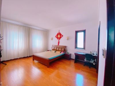 保利海上罗兰别墅