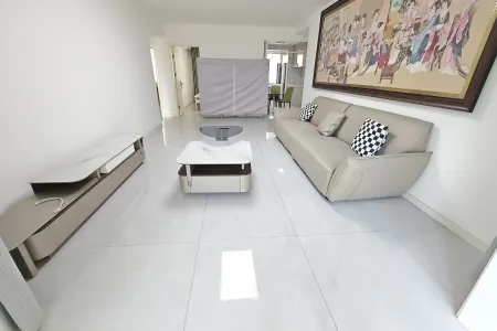 深港城 3室2厅2卫 南北 精装