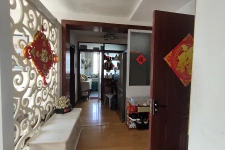 齐长城花园 3房1厅1卫 西 精装