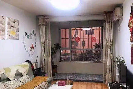 德龙崇明岛小区 2室1厅1卫 南 精装