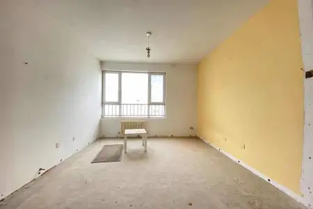 鲁商蓝岸国际南区 2室2厅1卫 南北 毛坯