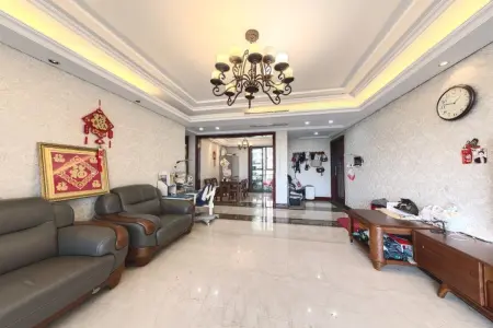 名嘉汇 3室2厅2卫 南北 精装