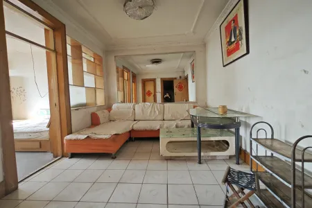 船厂宿舍 2室1厅1卫南 普装