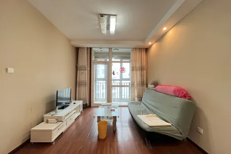 隆海东方华庭 1室2厅1卫 南 精装