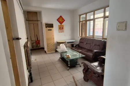 后湾社区 3室1厅1卫 南 简装