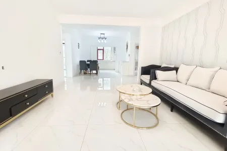 东方华庭商郡 3房2厅2卫 南北 精装