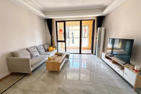 南北通透,次新小区,黄金地段,楼层好,采光很棒,性价比高