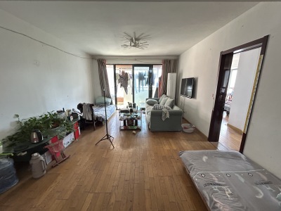 贵府花园 3室2厅2卫 南 精装