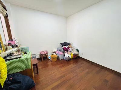新贵都B区