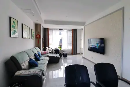 海信珠山小镇二期 叠加3室2厅2卫 东南 精装