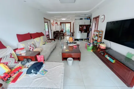 保利林语镜 3室2厅2卫南北 精装