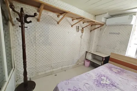 鑫园小区 1室1厅1卫南 精装