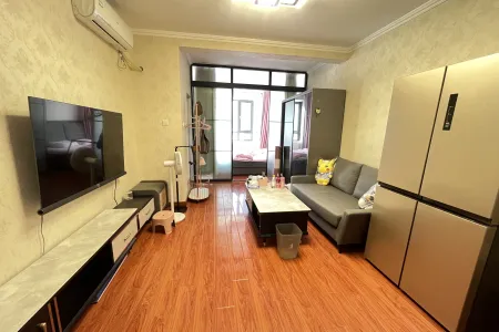 万达维多利亚湾（31-67号楼） 1室1厅0卫 南 精装