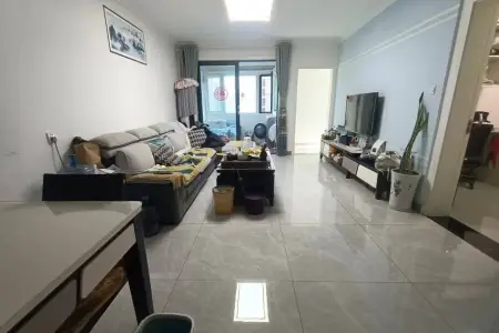 贵府花园 2室2厅1卫南北 精装