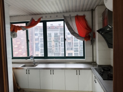 汇峰嘉园 3室2厅1卫 南北 精装