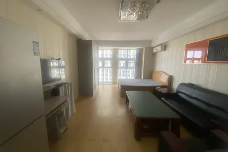 福赢国际公寓 1房1厅1卫 南 精装