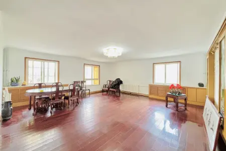 新贵都D区 3房2厅2卫 南北 普装