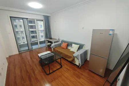 海港城 2室1厅1卫 南北 精装