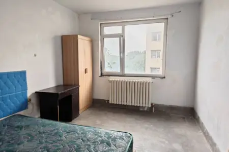 油港二路 3房1厅1卫 南 简装