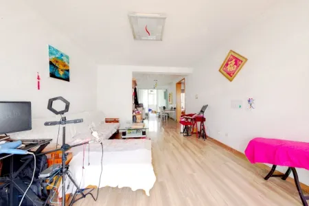 香江世纪园 2房2厅1卫 南 中装