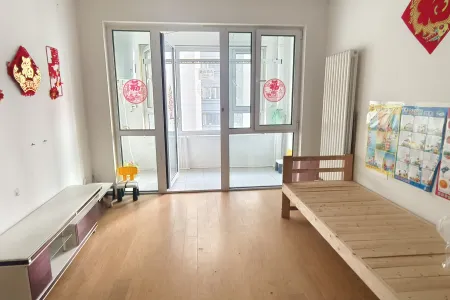 明秀和府 2室1厅1卫 南 精装