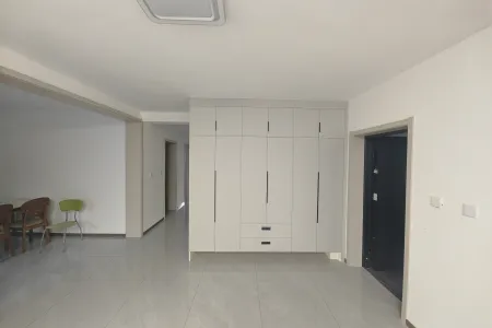 长城花园 3室2厅1卫 南北 毛坯