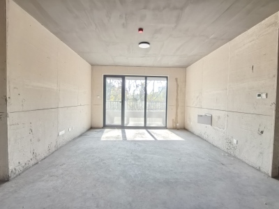 新都学府 4室2厅2卫 南北 毛坯