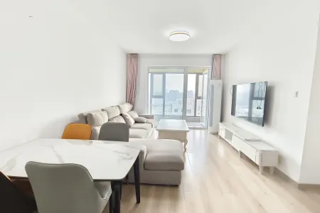 信达金地蓝庭 4室2厅2卫 南北 精装