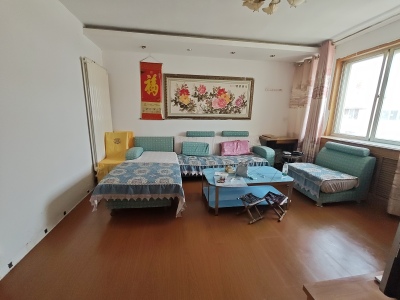 张宝湾社区 2室1厅1卫 南北 精装