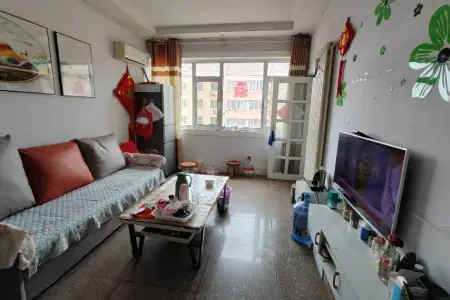 粮食局家属楼 2室1厅1卫 南 中装