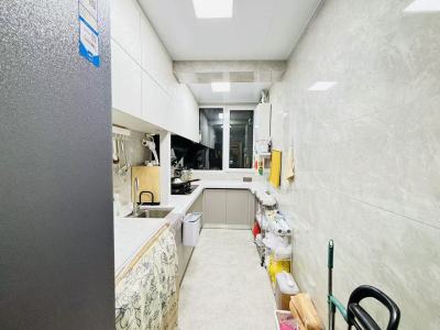 新贵都B区