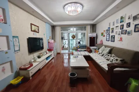 莱茵小镇 3室2厅2卫南北 精装